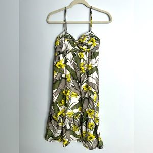 Banana Republic size 2 mid length floral summer dress